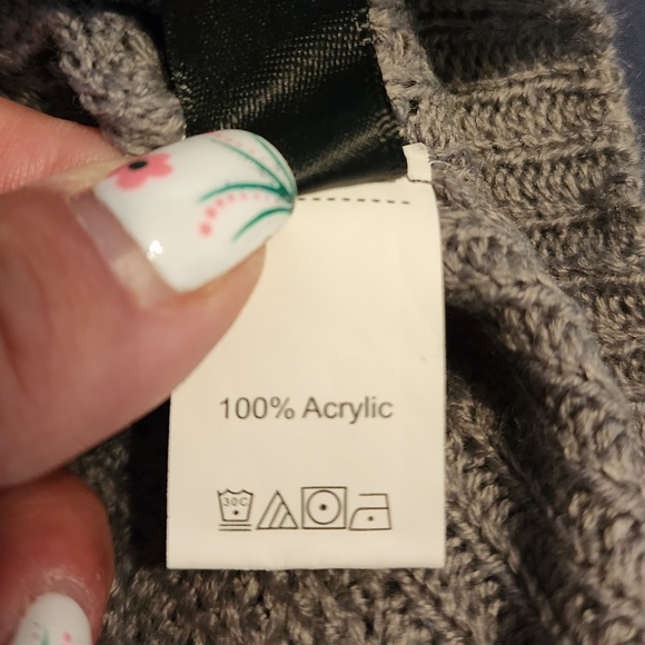 Emery Rose Women's Oversized Long-sleeved Sweater 🌹 - Picture 12 of 12